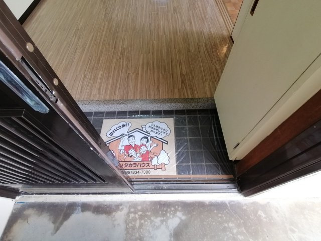 上原グリーンハイツの玄関