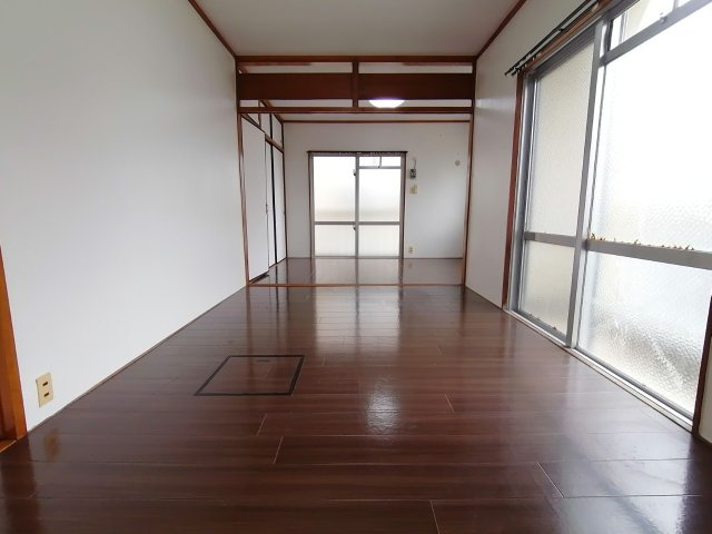 アパートメント国際通りの居間・リビング