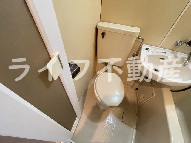 ハウスランド布施のトイレ|コンパクトで使いやすいトイレです