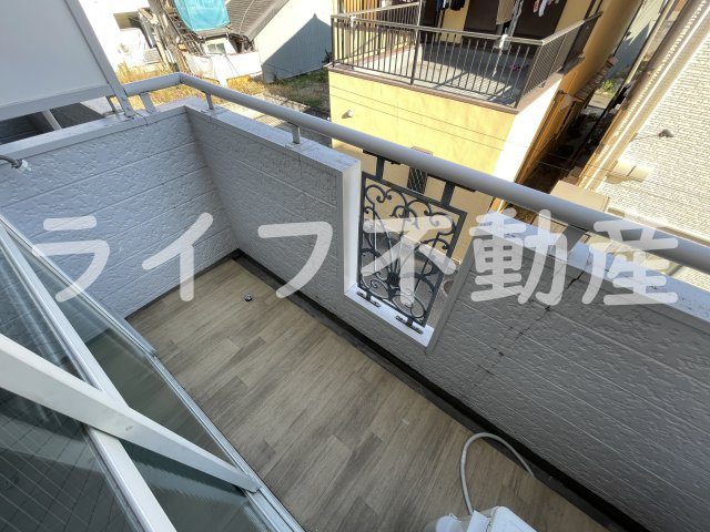 ハウスランド布施のバルコニー|バルコニーからの眺めを楽しみながら食事をしませんか