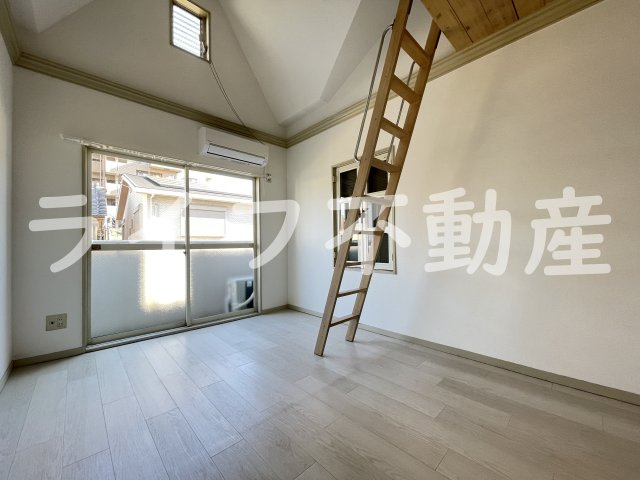 ハウスランド布施の居間・リビング|おしゃれな居間です