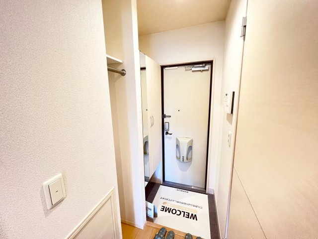 メゾン ブリーゼの玄関|※別部屋参考写真