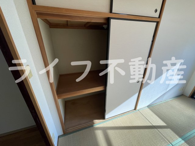 コスモシティーの収納|ちょっとした収納スペースも充実しています