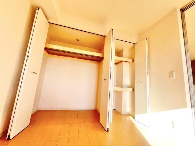 リビングタウン稲毛の杜B の収納|※別部屋参考写真