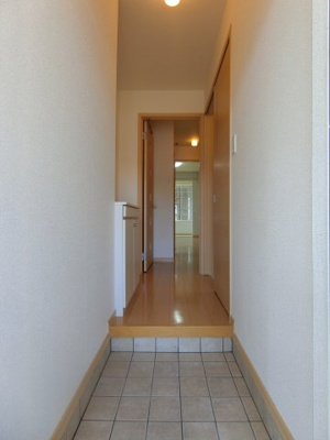 【玄関】 | インフィニティーＡ | A105の写真（間取反転タイプ：イメージ）