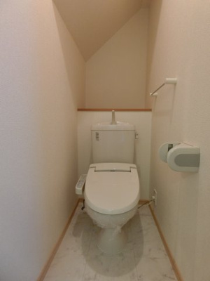 【トイレ】 | インフィニティーＡ | A105の写真（間取反転タイプ：イメージ）