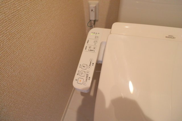 Aoiパレス溝の口のトイレ|温水洗浄便座付き
