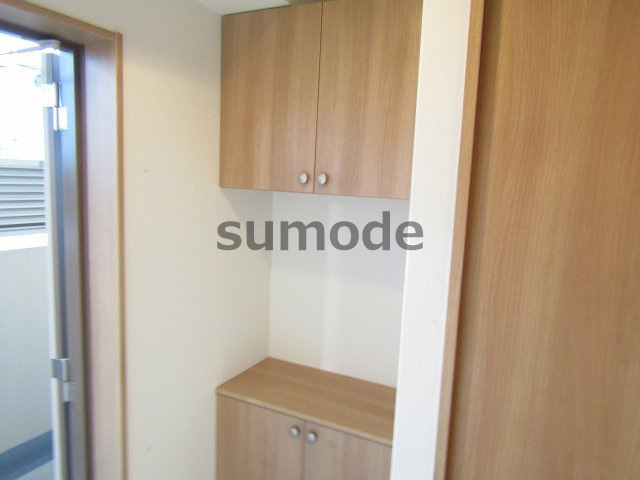 フローリッシュ茨木の玄関