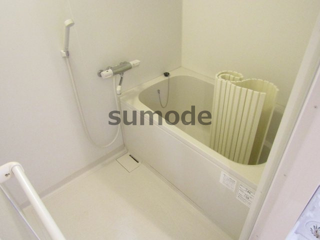 フローリッシュ茨木の浴室