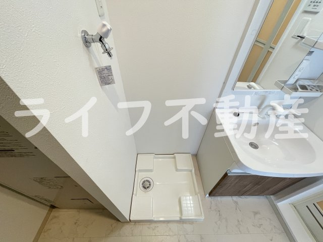 F asecia KOBEの洗面所|広い洗面スペース