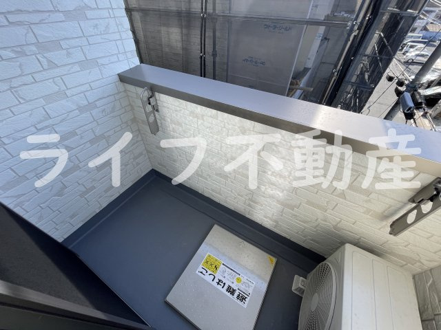 F asecia KOBEのバルコニー|外からの目が気にならないバルコニーで洗濯物が干せます