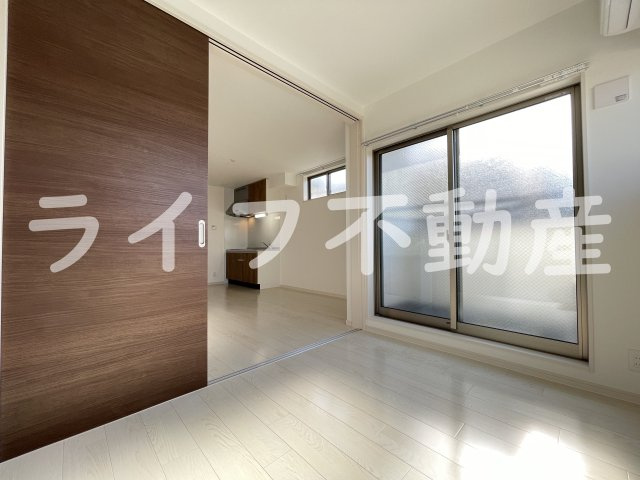 F asecia KOBEの洋室|落ち着いた色調の洋室です