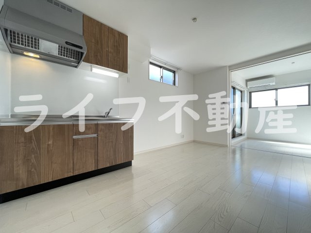 F asecia KOBEの居間・リビング|使いやすい居間です