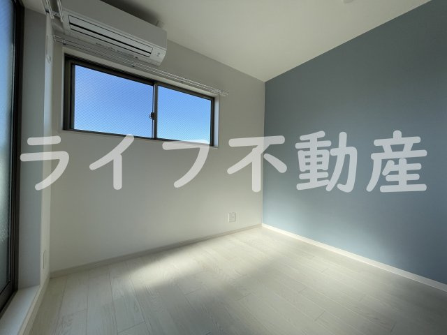 F asecia KOBEの内装|明るい室内です