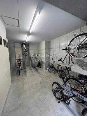 【その他共用部分】 | Shinmachi Residence Kouzuya | 自転車置き場