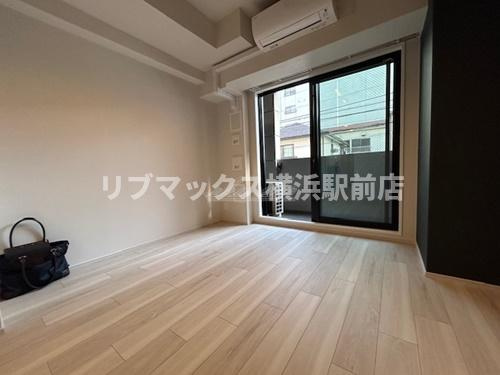 【居間・リビング】オープンブルーム横浜