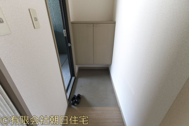 ニューセジュール中吉の玄関