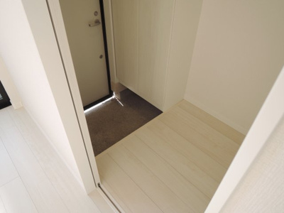 【玄関】 | プレミアムスイート泉佐野