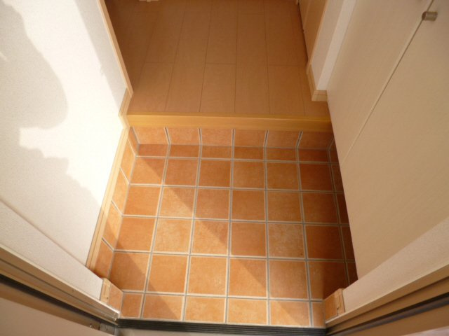 ヴィラデルソーレⅡの玄関