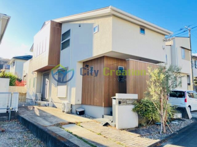 秦野市立野台3丁目　オール電化の注文住宅の外観