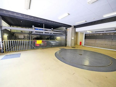 【駐車場】 | ヒルズ新宿御苑