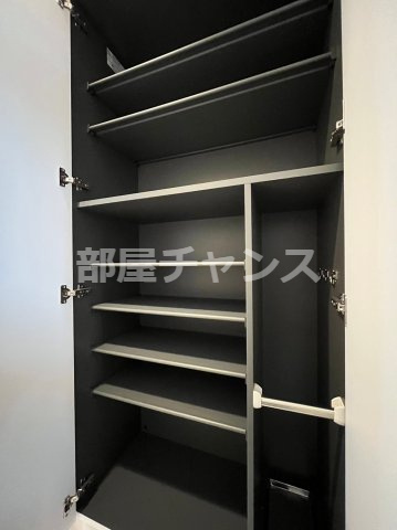 ディアレイシャス上前津の収納