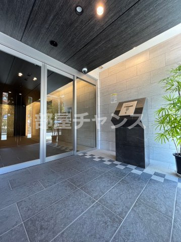 ディアレイシャス上前津のエントランス