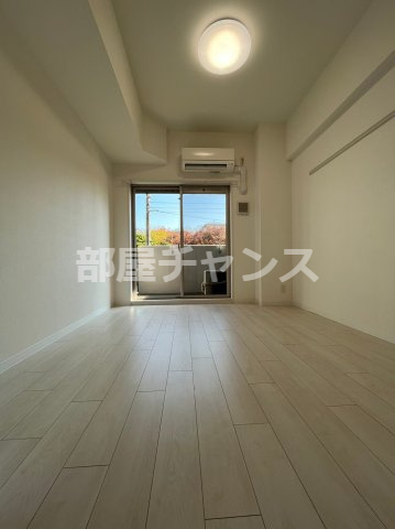 ディアレイシャス上前津の居間・リビング