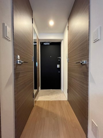 メイクスデザイン上前津の玄関