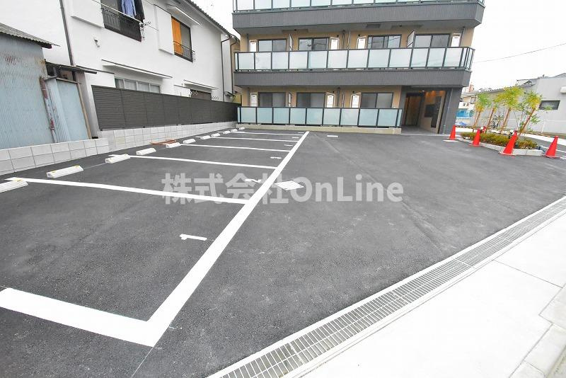 CASA MITOの駐車場