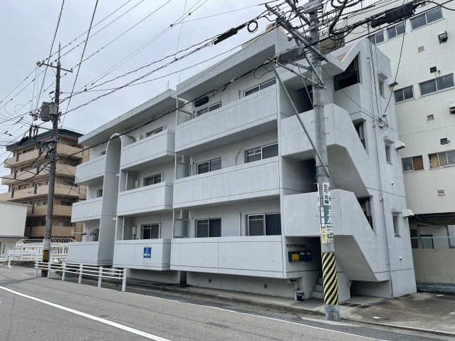 サンアイランドビルの外観|おしゃれな外観です