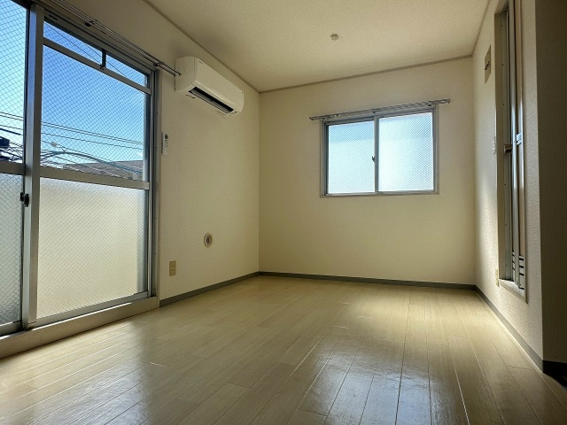 サンアイランドビルの洋室|ゆったりした洋室です