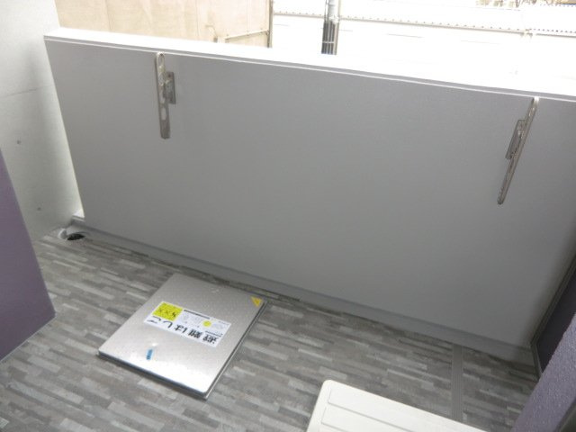 大阪市淀川区田川３丁目の賃貸マンションのバルコニー