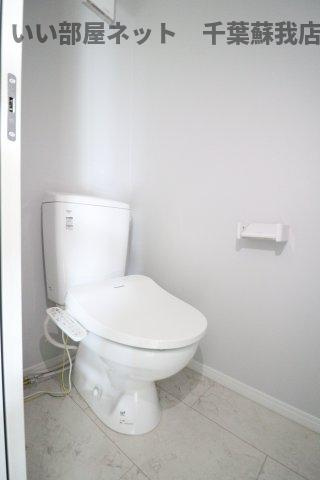 コンフォーティア蘇我のトイレ|落ち着いた色調のトイレです