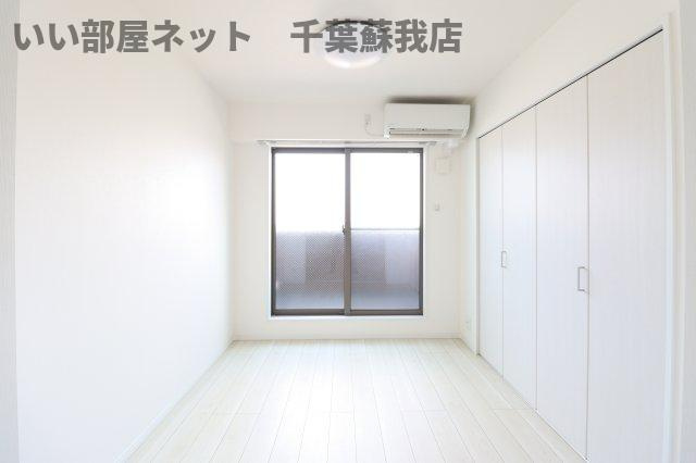 コンフォーティア蘇我の寝室|ゆとりの広さです