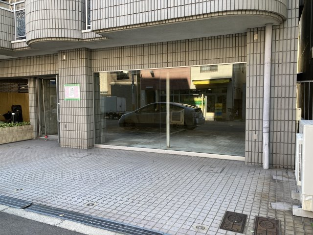 大阪市浪速区塩草３丁目の店舗事務所の外観