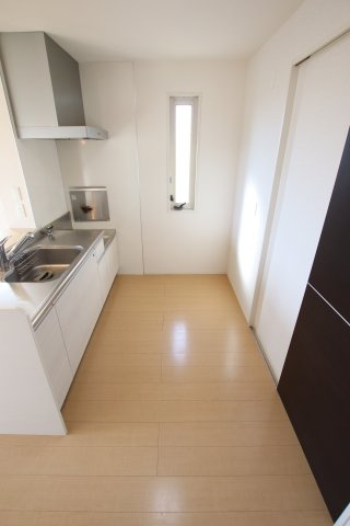 【その他】 | ファミーユ・Ｍ | キッチンスペース