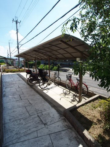 【その他共用部分】 | ファミーユ・Ｍ | 駐輪場