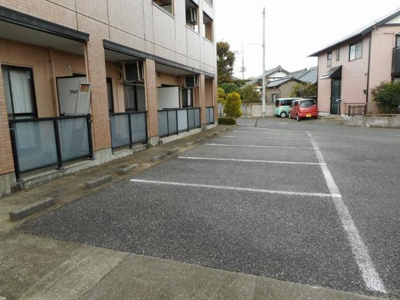 【駐車場】 | レザン | 駐車場
