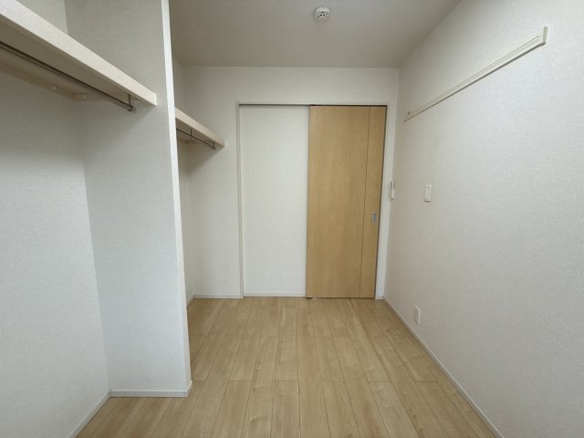 ロマンドの寝室