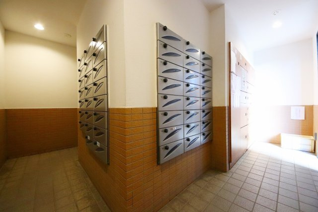 埼玉新都市交通伊奈線「鉄道博物館」ウィズ大宮二番館の画像