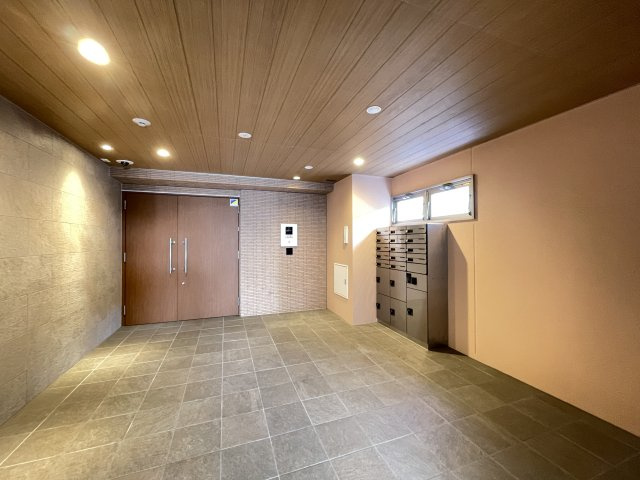 【エントランス】雅メゾン