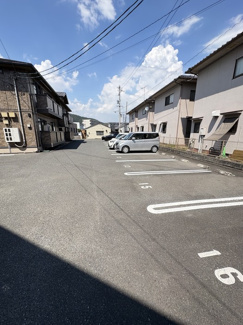 【駐車場】 | モアレフィナード 　Ａ | 車をお持ちの方に嬉しい駐車場付きの物件です