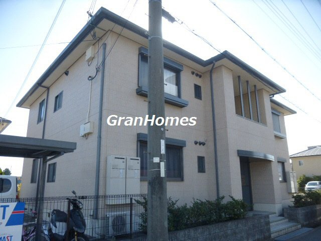 ハピネスB棟の外観