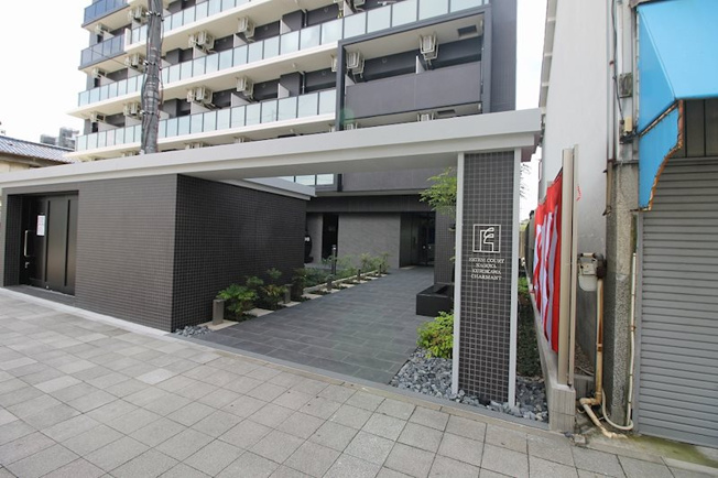 【エントランス】エステムコート名古屋黒川シャルマン