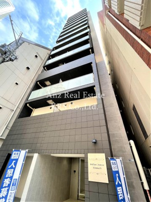 【外観】 | ブリリアントジュネス本町 | 2021年施工の築浅マンションです！スタイリッシュな外観！