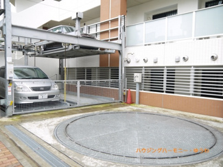 【その他共用部分】 | ビルトイン駐車場有ります。