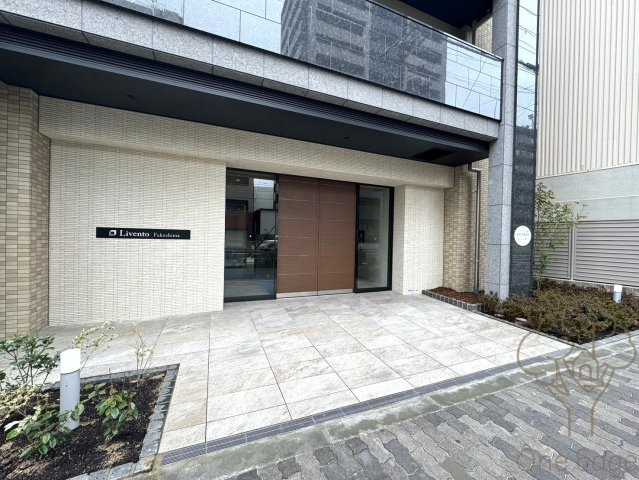 ORSUS大阪福島のエントランス