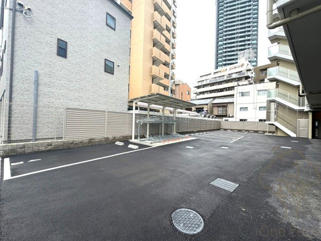 ORSUS大阪福島の駐車場
