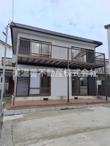 ６２４１３　岐阜市長良葵町中古戸建ての外観